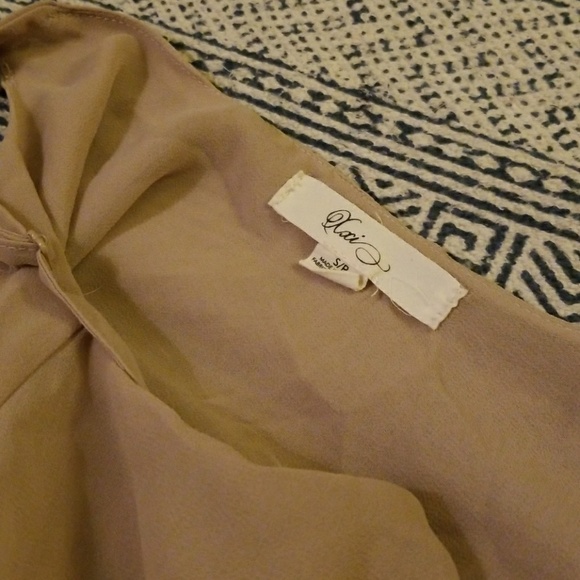 chiffon top - Picture 4 of 4